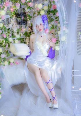 欧美凹凸美女_国产剧在线播放